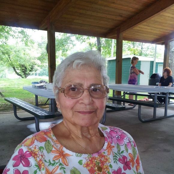 Meet your Posher, Connie - Picture 1 of 1